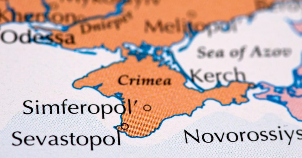 Strategia Ucrainei în Războiul Dronei: Izolarea Crimeei și Impactul Asupra Războiului