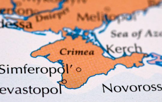 Strategia Ucrainei în Războiul Dronei: Izolarea Crimeei și Impactul Asupra Războiului