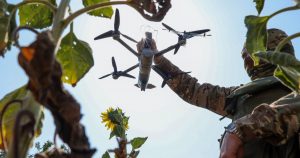 Inteligența Artificială și Viitorul Războiului: O Nouă Paradigmă în Conflictul Ucrainean