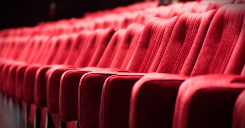 Investiții Culturale de 244 de Milioane de Lei: Impactul Asupra Teatrelor, Operelor și Filarmonicilor din România
