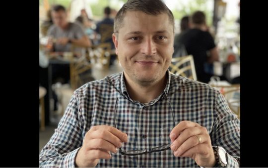 Vladimir Ionaş: O nouă figură în politica românească – Analiza propunerii lui Eugen Tomac pentru Ministerul Dezvoltării