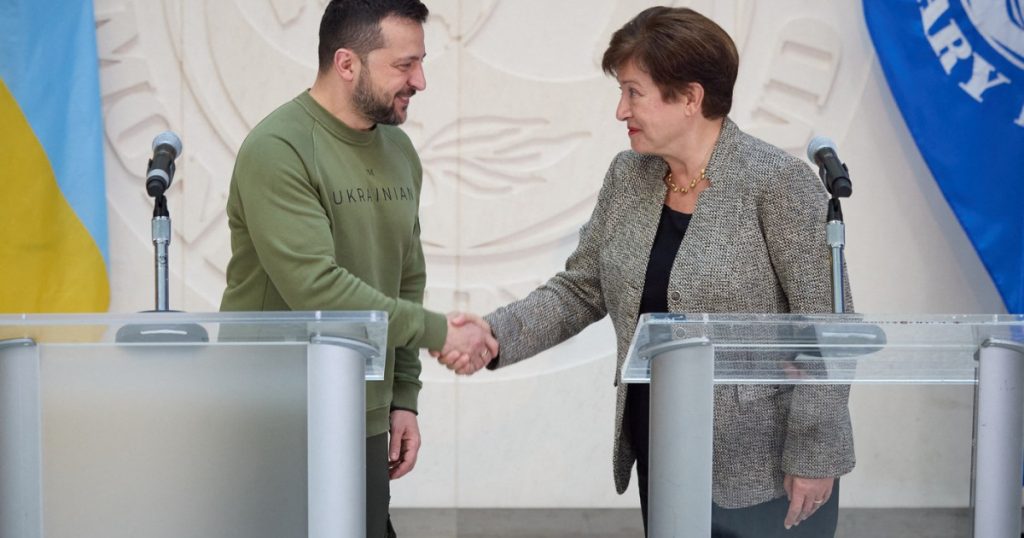 FMI își întărește angajamentul față de Ucraina: O analiză detaliată a sprijinului financiar și implicațiilor sale