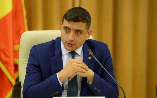 AUR solicită alegeri anticipate: O analiză a contextului politic românesc și implicațiilor posibile