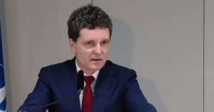 Desemnarea lui Adrian Veștea ca Prim-ministru: Un Pas Decisiv în Politica Românească