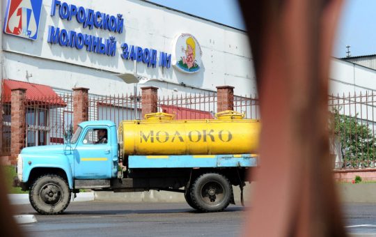Strategii de Camuflaj în Războiul din Crimeea: Rusia Folosește Cisterne de Lapte pentru a Transporta Combustibil