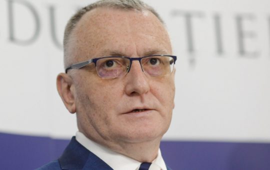 Adrian Veștea: O Propunere Surpriză pentru Funcția de Premier al României – Analiză și Perspective
