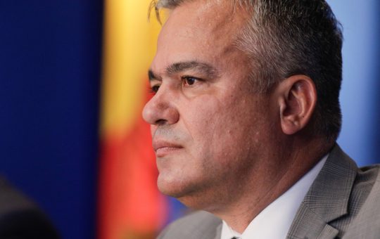 Adrian Veștea: Direcția viitoare a guvernării României și provocările Parlamentului