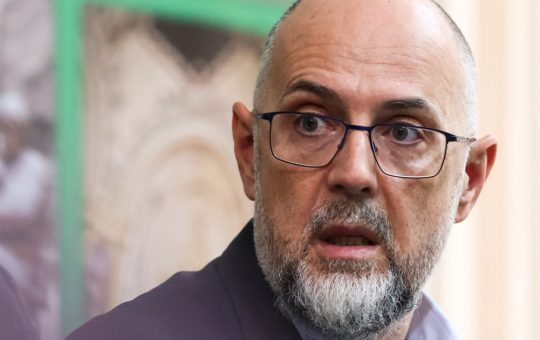 Stabilitate și Responsabilitate în Guvernare: Analiza Declarațiilor lui Kelemen Hunor