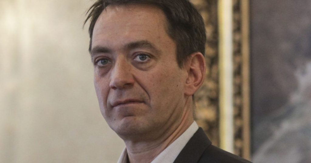 Tensiuni Politice în PNL: UDMR se Distanțează de Adrian Veștea și Programul lui Bolojan