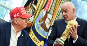 Controversă la Cupa Mondială 2026: Donald Trump și Gianni Infantino în centrul atenției