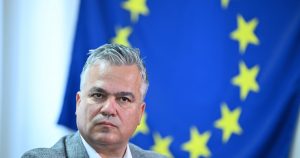 Adrian Veștea și Provocările Formării Guvernului: O Analiză Detaliată