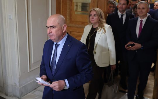 Ilie Bolojan și Viitorul Politic al României: O Analiză a Propunerilor pentru Un Nou Guvern