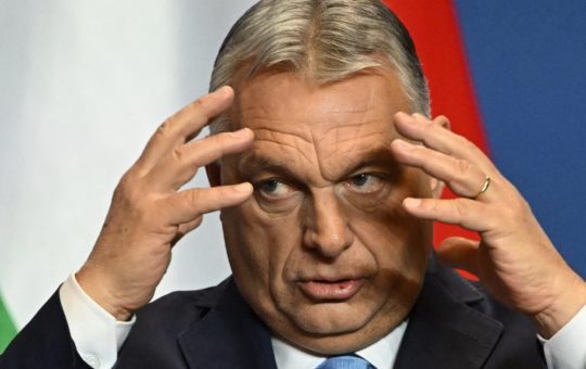 Criza Politică din Ungaria: Viktor Orbán și Acuzațiile de Jefuirea Țării – O Analiză Detaliată