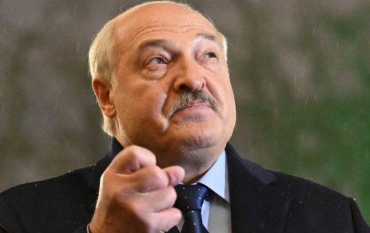 Aleksandr Lukașenko și Dilema Implicării Belarusului în Războiul din Ucraina: O Analiză Detaliată