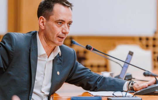 Criza Politică în România: UDMR și Provocările Guvernării Interimară