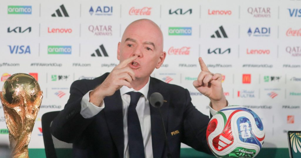 Ambițiile lui Gianni Infantino la Cupa Mondială 2026: Impactul ecologic și logistic al călătoriilor aeriene