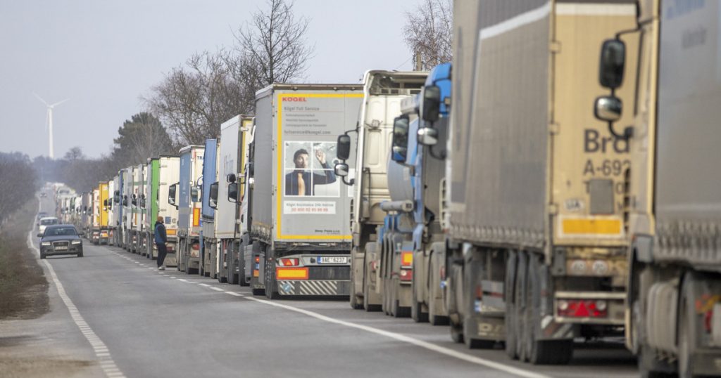 Conflictul din Vămile României: Grevă de Avertisment și Drepturile Angajaților în Pericol