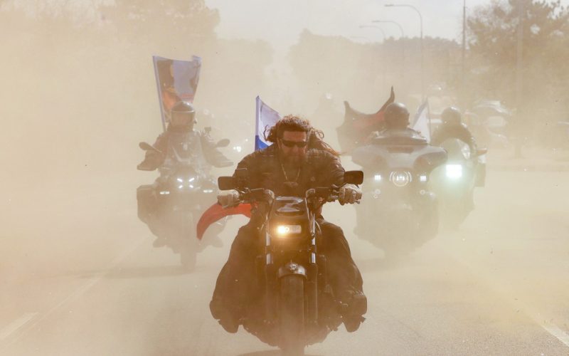 Interdicția nocturnă a motocicletelor în Crimeea: O măsură de securitate sau un semn al panicii?