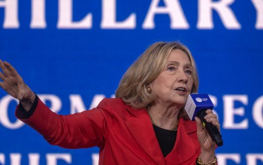 Critica lui Hillary Clinton la adresa lui Joe Biden: O analiză a alegerilor din 2024 și a perspectivei politice americane