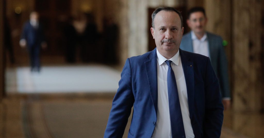 Adrian Câciu și Critica Acidă la Adresa PNL, USR și UDMR: O Analiză a Tensiunilor Politice din România