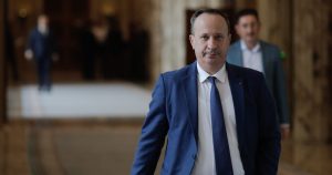 Adrian Câciu și Critica Acidă la Adresa PNL, USR și UDMR: O Analiză a Tensiunilor Politice din România