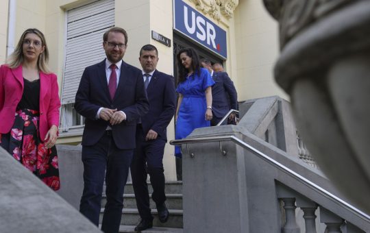 Criza Politică din România: USR Refuză Susținerea Guvernului Veștea și Își Propune O Alternativă