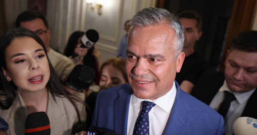Criza politică din România: Adrian Veștea și provocările formării noului guvern în fața unei majorități instabile
