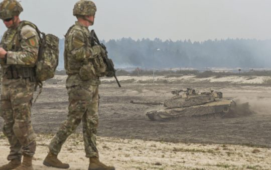 Interesul Statelor Unite pentru o Bază Militară Permanentă în Polonia: O Mișcare Strategică pe Flancul Estic al NATO