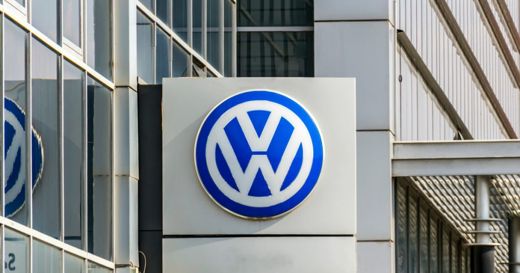 Volkswagen în Criza Muncii: O Restructurare Masivă și Implicațiile Sale