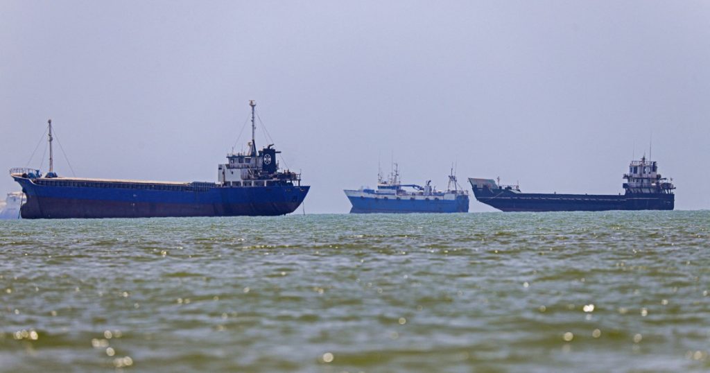 Petrolul și geopolitica: Impactul acordului SUA-Iran asupra Strâmtorii Ormuz și tensiunile din Liban