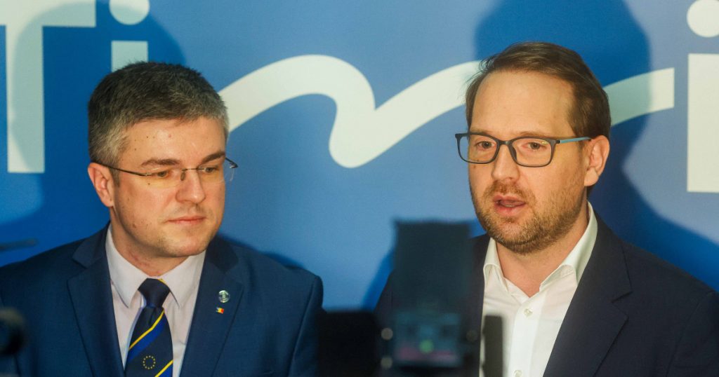 Dominic Fritz și USR: Între provocări și reforme politice până în 2029