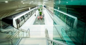 Incendiu în zona stației de metrou Titan: Implicații pentru comunitate și infrastructură