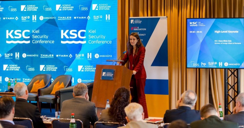 Marea Neagră: Oana Ţoiu evidenţiază importanţa strategică a investiţiilor comune pentru securitate la Conferinţa de la Kiel