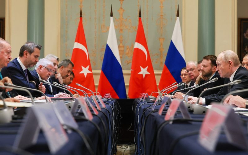 Relațiile Turco-Ruse în Decline: Implicațiile Răcirii Legăturilor Putin-Erdogan pentru NATO