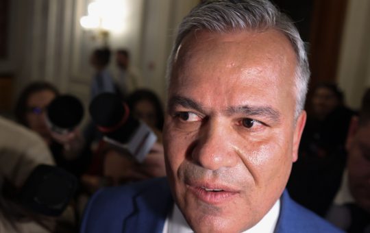 Conflictul din PNL: Între tradiție și oportunism – Avertismentele lui Adrian Veștea la adresa lui Ilie Bolojan