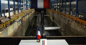 Pariul Nuclear Fragil al lui Macron: Provocările și Implicațiile pentru Europa în Contextul Retragerii SUA din NATO