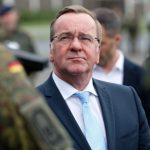 Consecințele geopolitice ale închiderii strâmtorii Ormuz: Acuzațiile lui Boris Pistorius la adresa lui Donald Trump