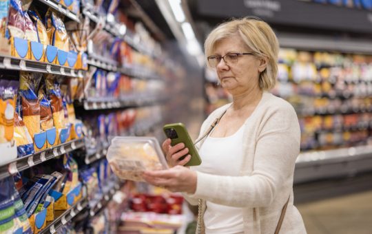 Alimentele procesate și conservanții: Un risc ascuns pentru sănătatea românilor