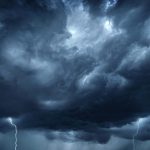 Vremea extremelor în România: De la caniculă la furtuni devastatoare