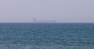 Impactul închiderii Strâmtorii Ormuz: O analiză a scăderii traficului maritim și implicațiile geopolitice