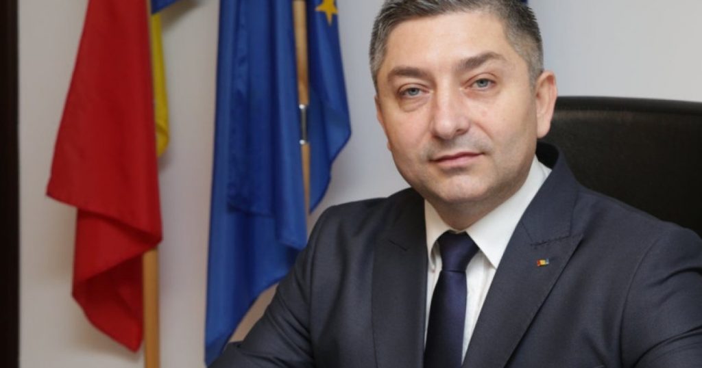Alin Tişe și criza guvernamentală: O analiză a tensiunilor din PNL și impactul asupra României