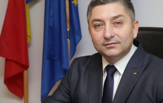 Alin Tişe și criza guvernamentală: O analiză a tensiunilor din PNL și impactul asupra României