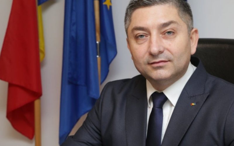 Alin Tişe și criza guvernamentală: O analiză a tensiunilor din PNL și impactul asupra României
