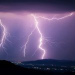 Furtuni devastatoare în Timiș și Caraș-Severin: impactul codului roșu de vreme severă asupra comunităților locale