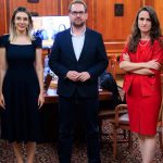 Dominic Fritz și provocările unui guvern minoritar: O analiză detaliată a situației politice din România