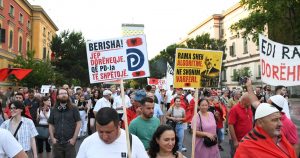 Protestele din Tirana: O luptă pentru o nouă Albanie și împotriva corupției internaționale