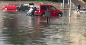 Furtunile devastatoare din România: Impactul asupra comunităților și lecțiile de învățat