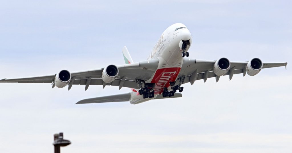 Îngrijorări majore în aviația comercială: Inspectarea de urgență a aeronavelor Airbus A380 după descoperirea fisurilor la aripi
