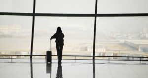 Sărăcia extremă din România: Motivația tinerilor de a emigra pentru un viitor mai bun