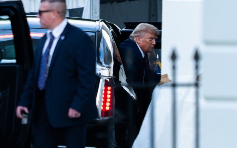 Popularitatea lui Trump la cel mai scăzut nivel: Analiza nemulțumirilor americane și impactul asupra alegerilor intermediare